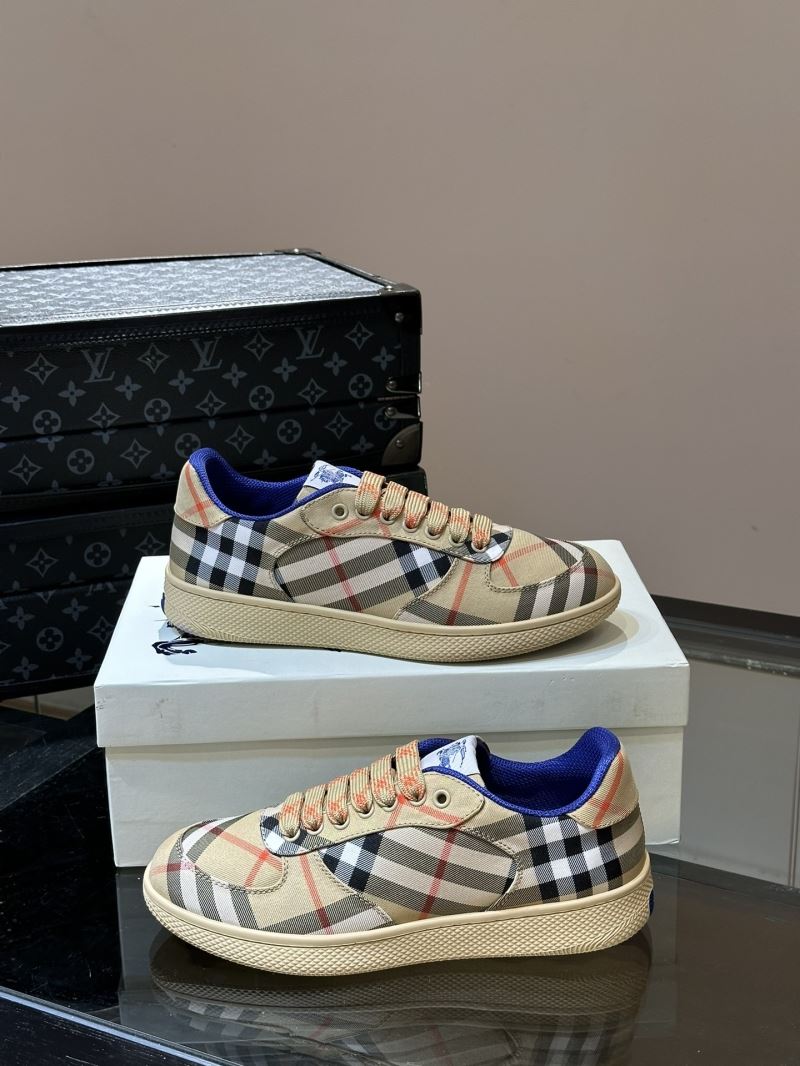 Burberry Low Shoes